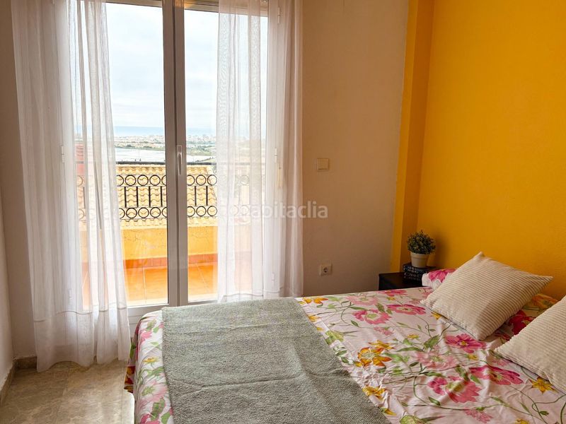 Foto a2e78c67-6a3d-47df-af67-fd3b1c476696. Casa adossada amb aparcament piscina a Bonalba-Cotoveta Mutxamel