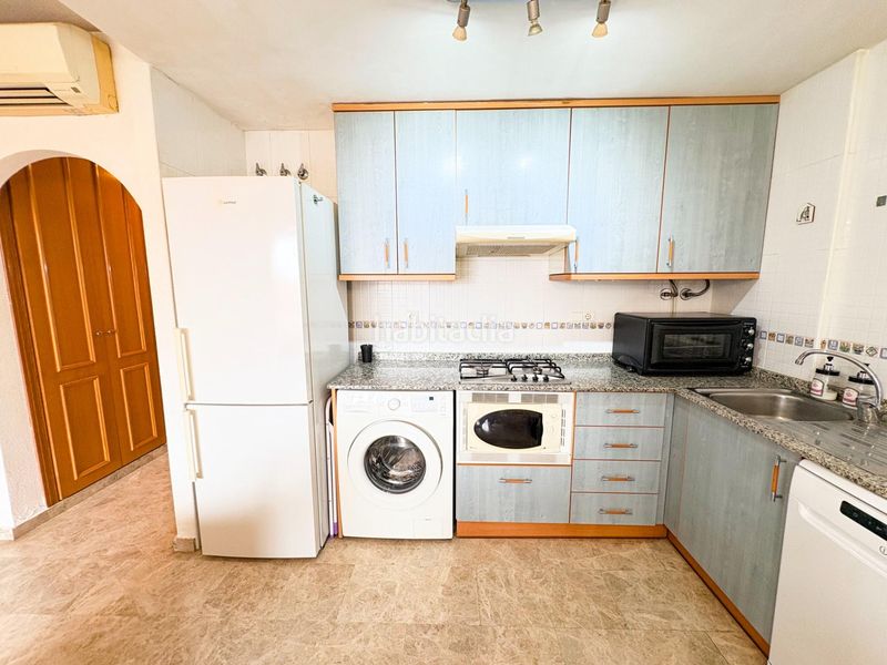 Foto bb82ac98-9945-4788-a897-a842f1e012a6. Casa adossada amb aparcament piscina a Bonalba-Cotoveta Mutxamel
