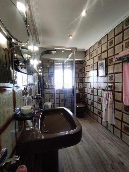 Foto 5946ab95-8390-42e4-9574-f2535f8a0af8. Chalet en calle calle imprenta 18 amplio chalet con piscina en san andrés del rabanedo 400,000 en Trobajo del camino