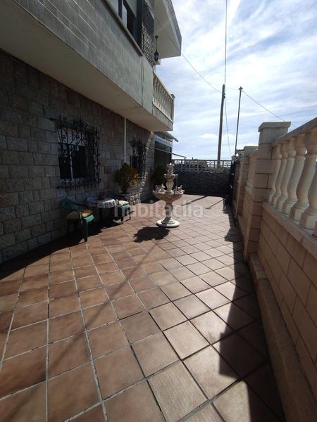 Foto d3c93fd1-475a-497a-8711-688f16e6efb5. Chalet en calle calle imprenta 18 amplio chalet con piscina en san andrés del rabanedo 400,000 en Trobajo del camino
