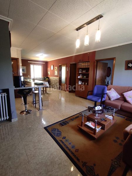Foto e1b56b2d-398d-4df8-ab28-69450ac05d4b. Chalet en calle calle imprenta 18 amplio chalet con piscina en san andrés del rabanedo 400,000 en Trobajo del camino