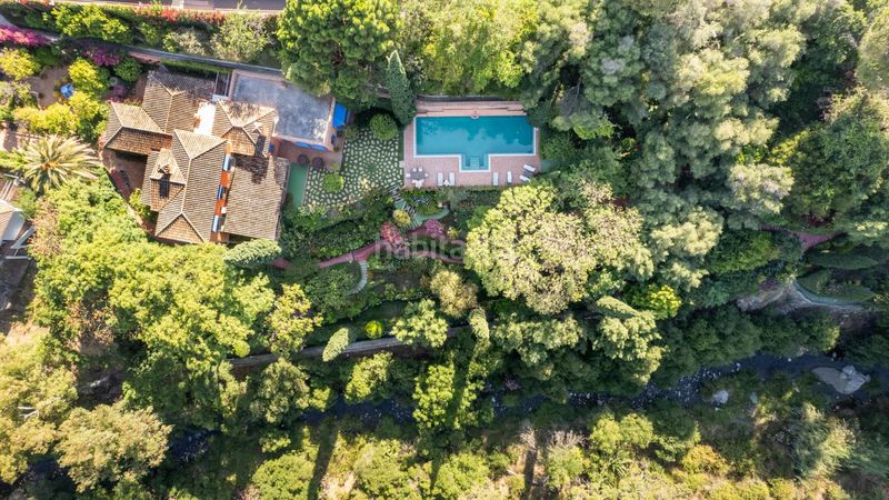 Foto e4ca8e65-5b8e-4edc-af12-e5b149573900. Casa amb aparcament piscina a Benahavís pueblo Benahavís