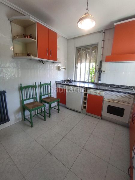 Foto 6bd02df5-20c3-45e5-808b-3fc1e1c6b212. Chalet en calle general mola-ar 18 espectacular chalet en la vegaoteruelo, por solo 269,000 en León