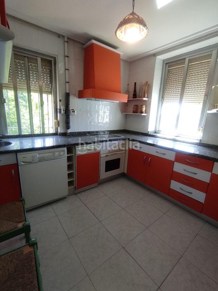 Foto af656356-67a5-432c-b13c-05974a26e813. Chalet en calle general mola-ar 18 espectacular chalet en la vegaoteruelo, por solo 269,000 en León