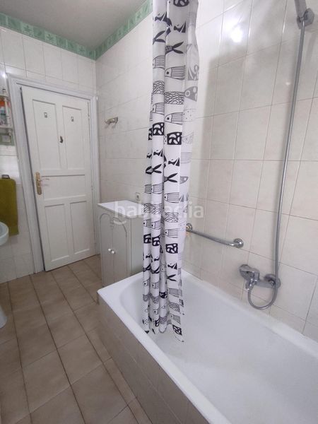 Foto e9da543e-9997-4cf4-b3bc-c292cfc4fbd9. Chalet en calle general mola-ar 18 espectacular chalet en la vegaoteruelo, por solo 269,000 en León