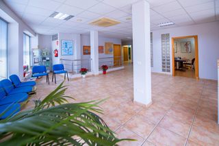 Geschäftsraum in Barriada España - San Pedro. Local comercial en rentabilidad en jerez