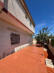Casa  Lopez. Maravillosa casa con vistas a  la sierra minera