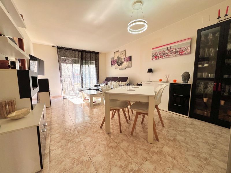 Foto f315dfdf-8646-4c80-9986-c672b4961d36. Casa adossada amb calefacció aparcament a Roda de Barà