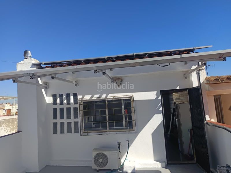 Foto abc2d74c-3b72-425c-9487-19528551500c. Casa amb calefacció aparcament a Centro Burriana