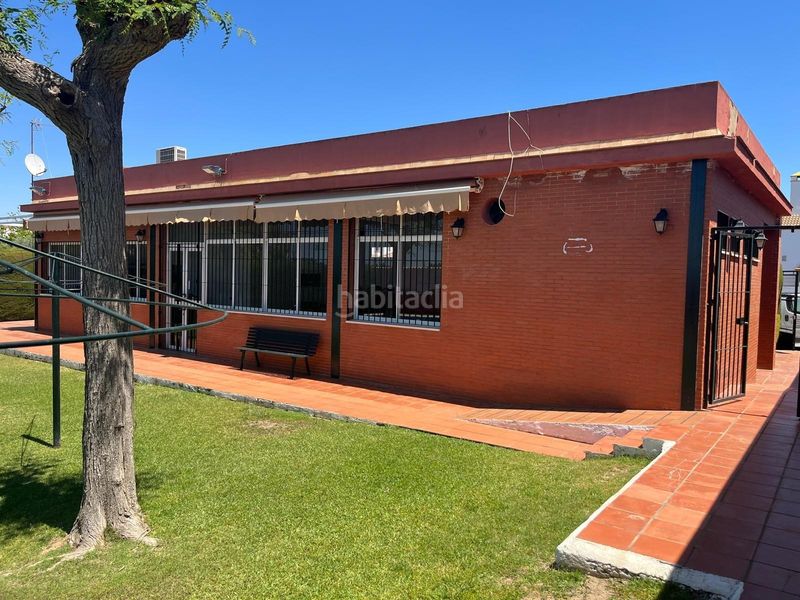 Foto fa66d331-8572-4c38-88ed-5e0efe80d043. Xalet amb aparcament piscina a Zona Universitaria Bormujos