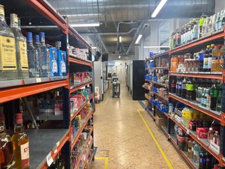 Local Comercial  Calle del arzobispo domènech. Local reformado y equipado en zaragoza con gran potencial operat
