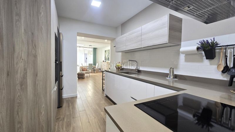 Foto d2c9510c-2869-4c89-a8bd-6499e2c3ab3c. Casa amb calefacció a El Alborgí Paterna