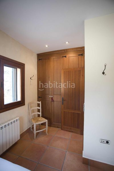 Foto 2e44ea61-782b-4cc3-a2e7-72976ff3d5ef. Casa amb aparcament a Castalla