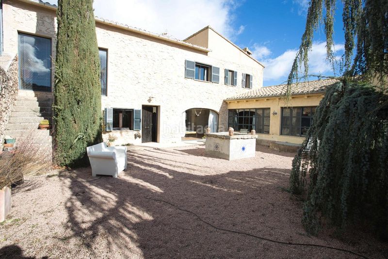 Foto 9f31fbfa-8ddd-4899-81a1-5f8cad9dd8c6. Casa amb aparcament a Castalla