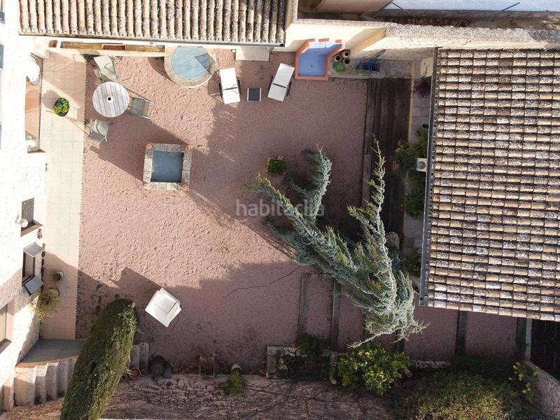 Foto c2f6822b-5e88-4fd0-96e2-87416b46ef3d. Casa amb aparcament a Castalla
