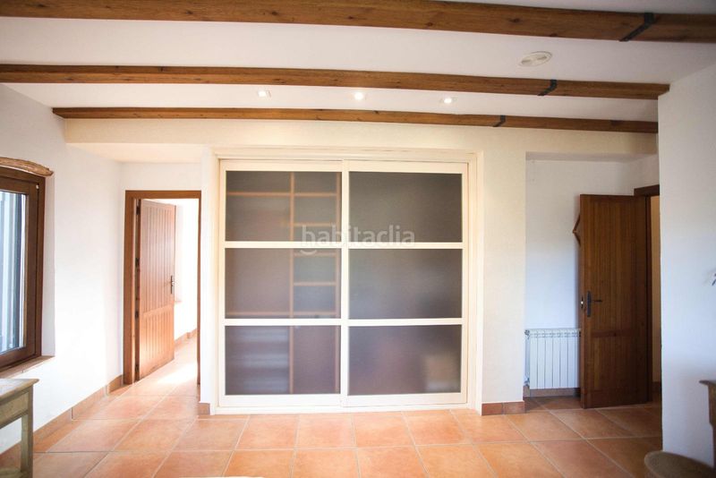 Foto db8f2c70-a379-45a8-8bbd-b3039d04113f. Casa amb aparcament a Castalla