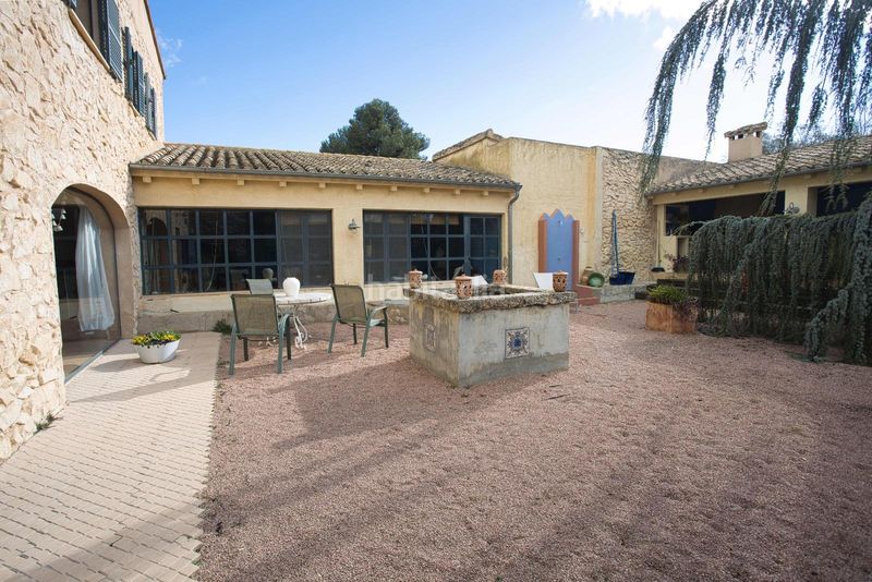 Foto e95b798d-baf5-4479-8fa9-7d74e92d9c46. Casa amb aparcament a Castalla