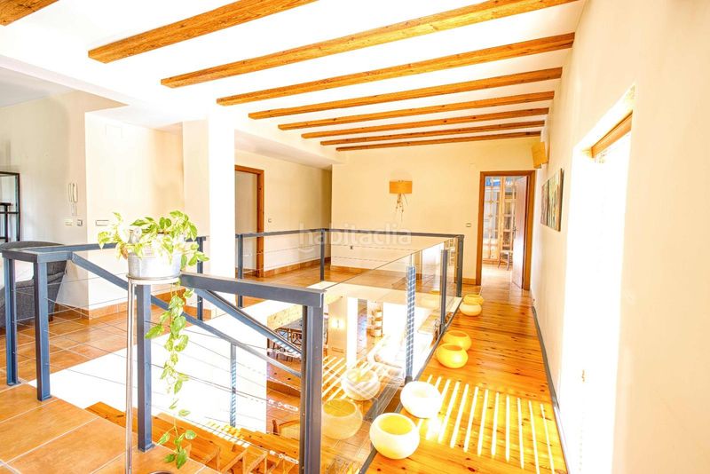 Foto f86da36c-0cfb-447a-9a97-062fc47bb4bd. Casa amb aparcament a Castalla