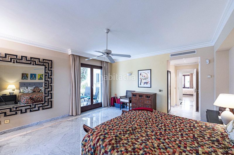 Foto 1941f4fc-15aa-4686-b2fa-83c31e4a6127. Casa amb aparcament piscina a Sierra Blanca Marbella