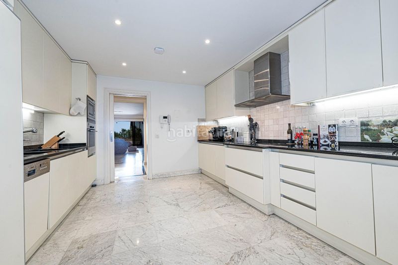 Foto 533d6315-9d74-4853-86c7-49f553390369. Casa amb aparcament piscina a Sierra Blanca Marbella