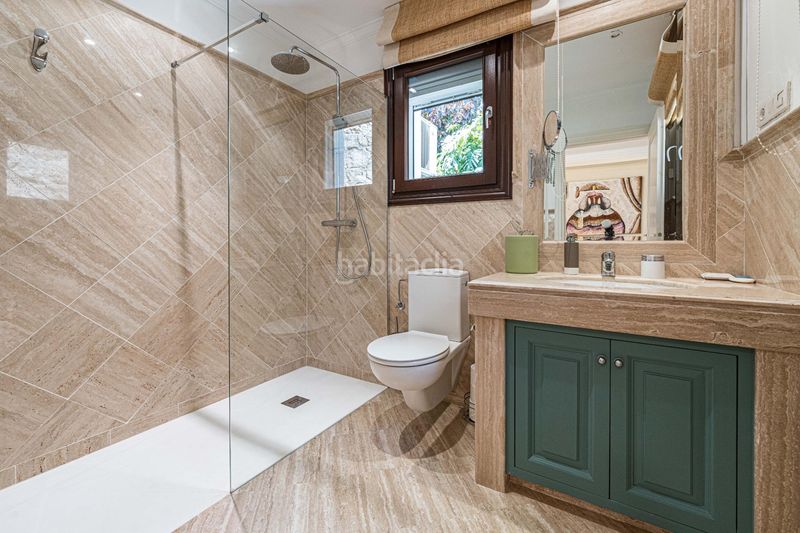 Foto 77d83c7f-f7c7-4644-b221-a1d66a7204e6. Casa amb aparcament piscina a Sierra Blanca Marbella