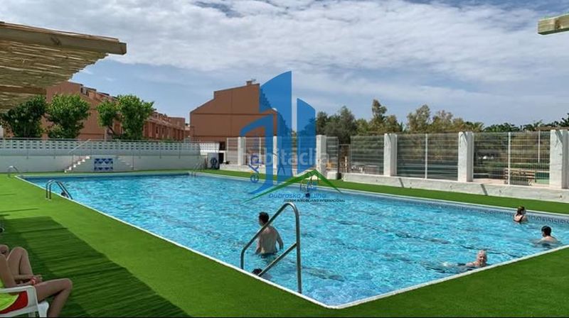 Foto 6bd72147-e806-479d-8260-d50424d0e8bf. Pis amb piscina a Mareny Blau Sueca
