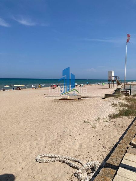 Foto c3348497-5f6c-4a78-8bb4-bc29f3cef8ce. Pis amb piscina a Mareny Blau Sueca