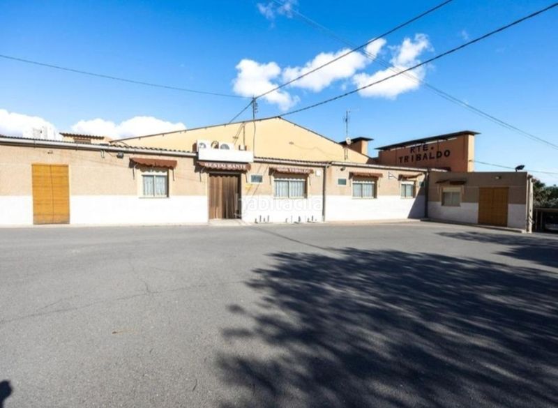 Foto 2bf558ae-de64-4a40-8fe8-c4957bbb24e3. Casa amb aparcament a Monòver