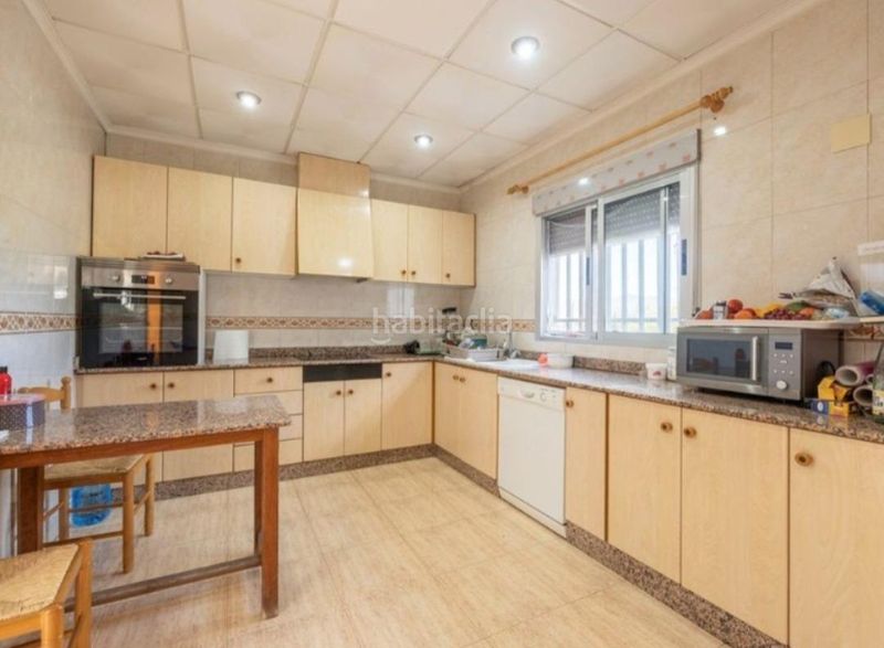 Foto 9cbd8541-f101-40b1-aa83-9e848995c5cf. Casa amb aparcament a Monòver