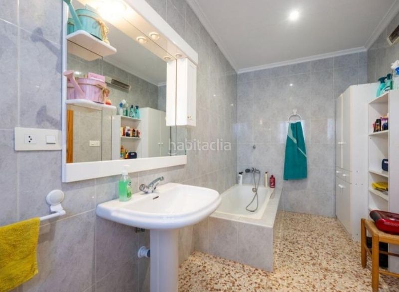 Foto bccf0948-6017-4a3f-9ed0-85d238a6512a. Casa amb aparcament a Monòver