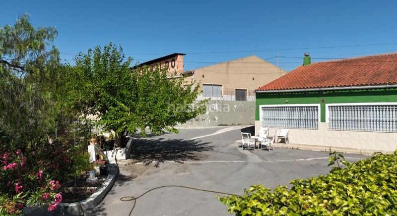 Foto fab2f2df-e71c-4cb0-8f23-b4c13467c705. Casa amb aparcament a Monòver