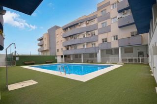 Pis a Calle santa fe (cb) 116. Piso en vicar semiamueblado de 2 dormitorios con garaje, piscina