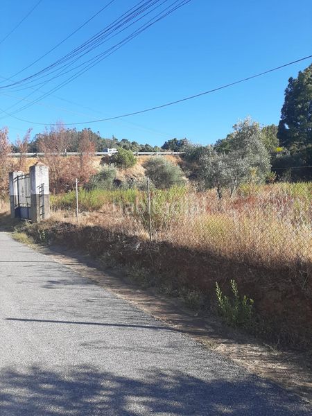 Foto f74003b9-fb8c-4183-9a99-47dfdda4c3b6. Terreny residencial a Cazalla de la Sierra