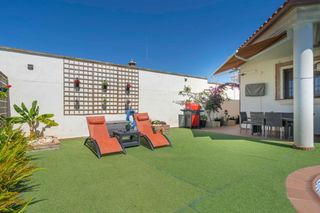 Casa a Poleo de sierrezuela 27. Villa en la sierrezuela con piscina privada, garaje para 4 coche