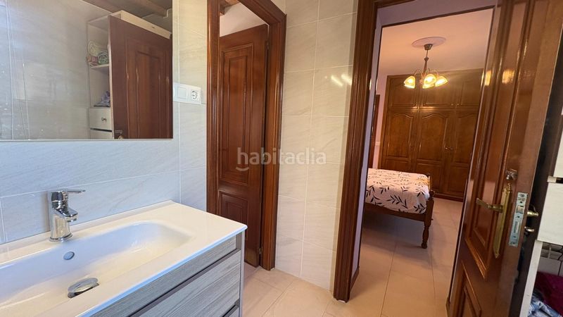 Foto 075129a6-a072-406b-951a-bde0f559f4a9. Casa amb calefacció aparcament a Mugardos