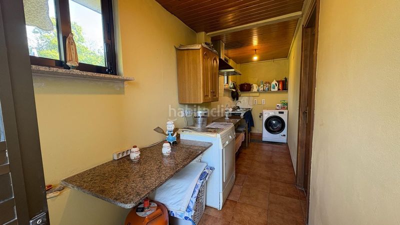 Foto 0da16f02-50ea-485c-9fa9-2876021571c3. Casa amb calefacció aparcament a Mugardos