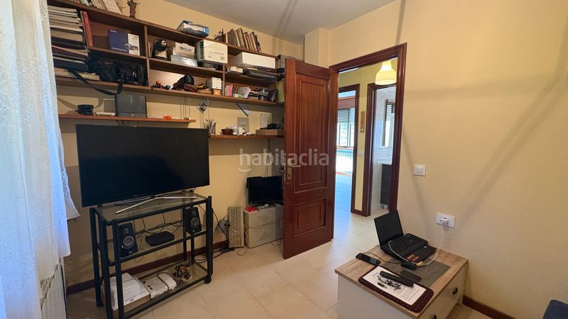 Foto 1933c54e-e2ef-4048-9976-3d3b82e4f663. Casa amb calefacció aparcament a Mugardos