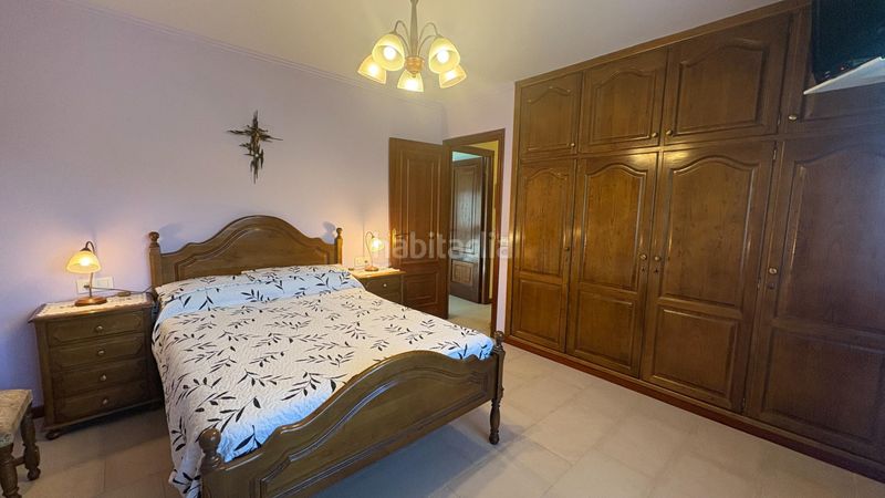 Foto 325a05ae-01bd-411b-a532-2500b36ca642. Casa amb calefacció aparcament a Mugardos