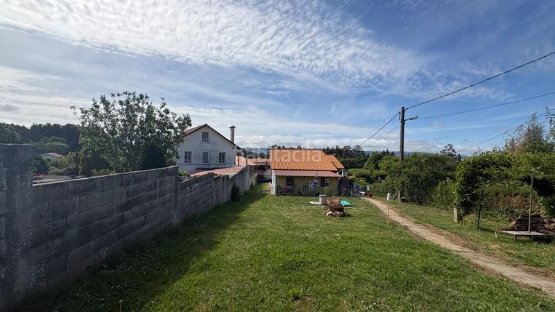 Foto 9f35cecc-e4be-4842-a0f6-d824c81f85df. Casa amb calefacció aparcament a Mugardos