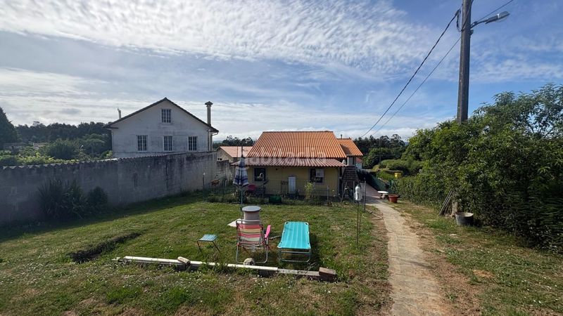 Foto af3f3845-5780-4c6d-b5df-39b7f3c6d585. Casa amb calefacció aparcament a Mugardos