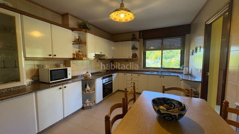 Foto bed593bf-6355-4414-845e-f65771c6a171. Casa amb calefacció aparcament a Mugardos
