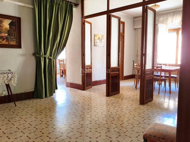 Foto 1a204795-3083-4ad2-906d-a2b8a1a1751f. Casa amb aparcament a Novelda