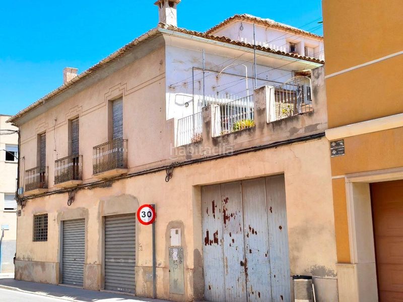 Foto 223e6508-9c3a-48d2-a529-3981135692fb. Casa amb aparcament a Novelda