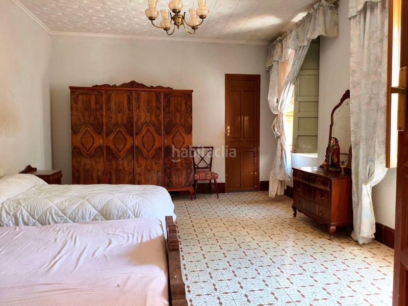 Foto 528c00cd-b281-421a-973d-55bff3cc0cc3. Casa amb aparcament a Novelda
