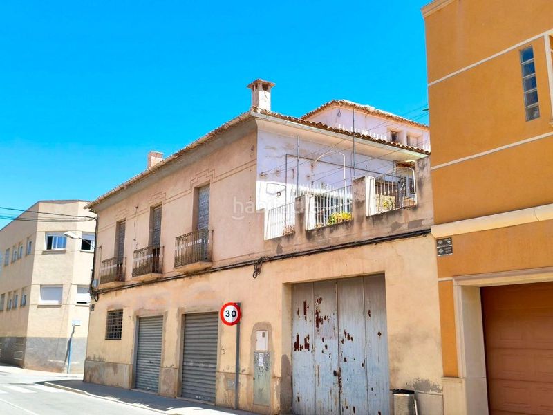 Foto 65b5c2cc-61ac-447a-8593-b5cd05f3fee0. Casa amb aparcament a Novelda