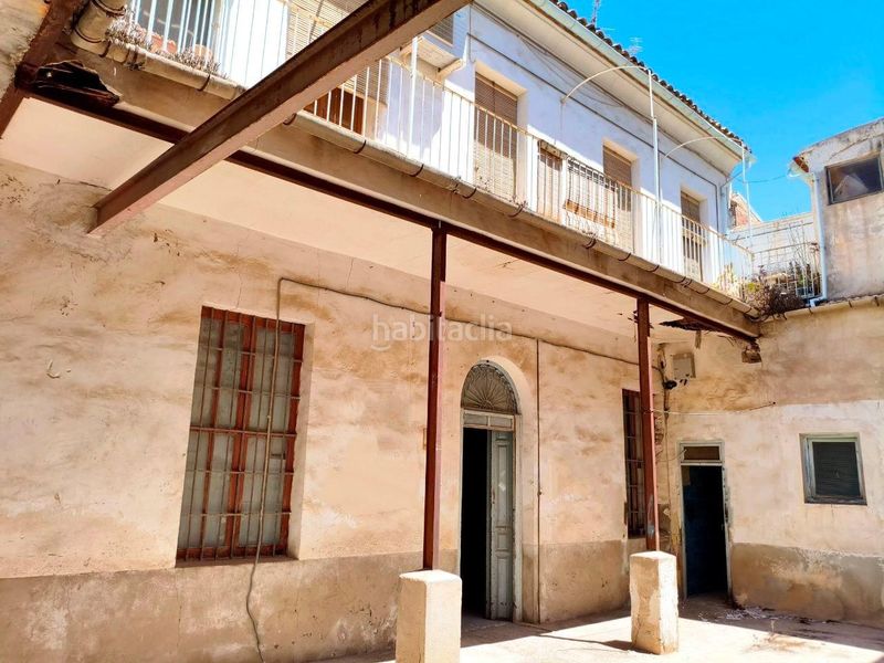 Foto cccccd17-2dbc-4976-8dee-7d9bf454b762. Casa amb aparcament a Novelda