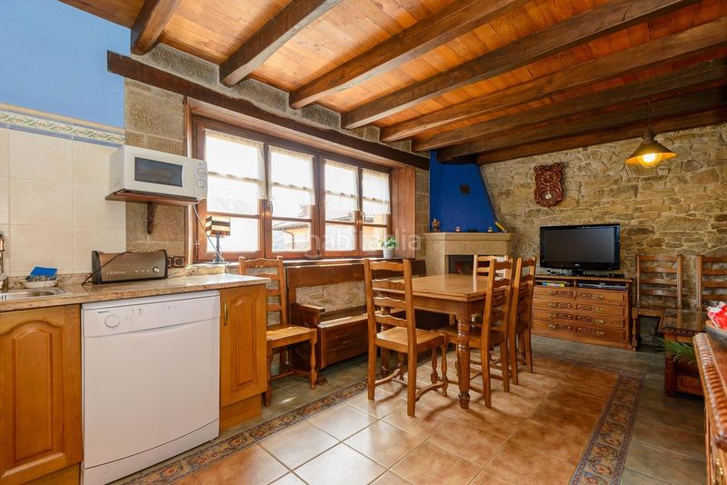 Foto 0f75e5c1-68c4-43e2-88dc-4d34ee67671f. Casa amb calefacció a Caso