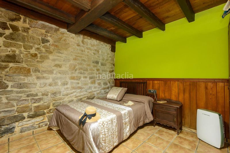 Foto 879fc166-8841-4e99-808d-18bc5f471d25. Casa amb calefacció a Caso