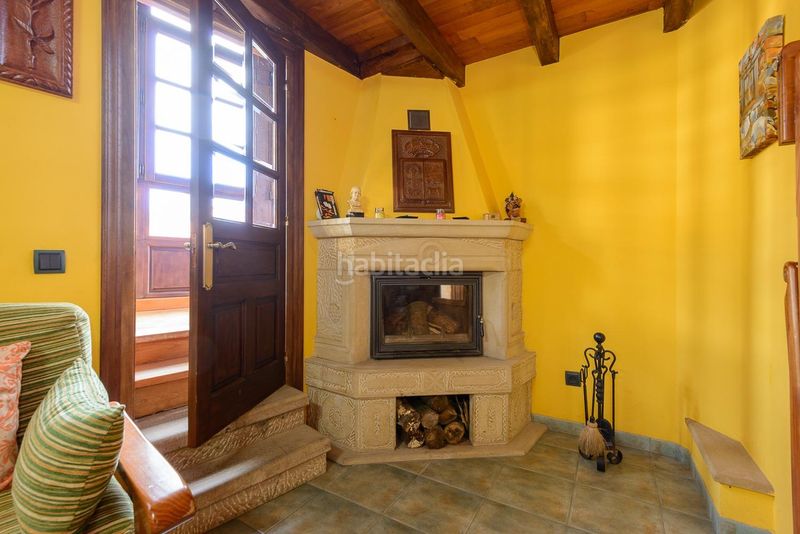 Foto a0c1f853-ccb0-426b-82bc-ea52d82e0080. Casa amb calefacció a Caso