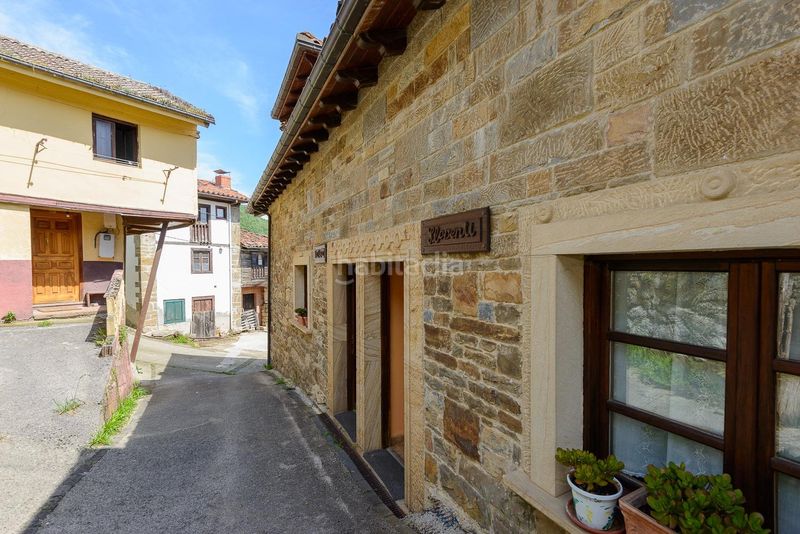 Foto c1433d16-6c15-4d12-9c8c-40520d9c27a2. Casa amb calefacció a Caso